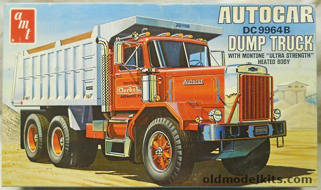 AMT 1/25 Autocar DC 9964B Dump Truck, T817 plastic model kit